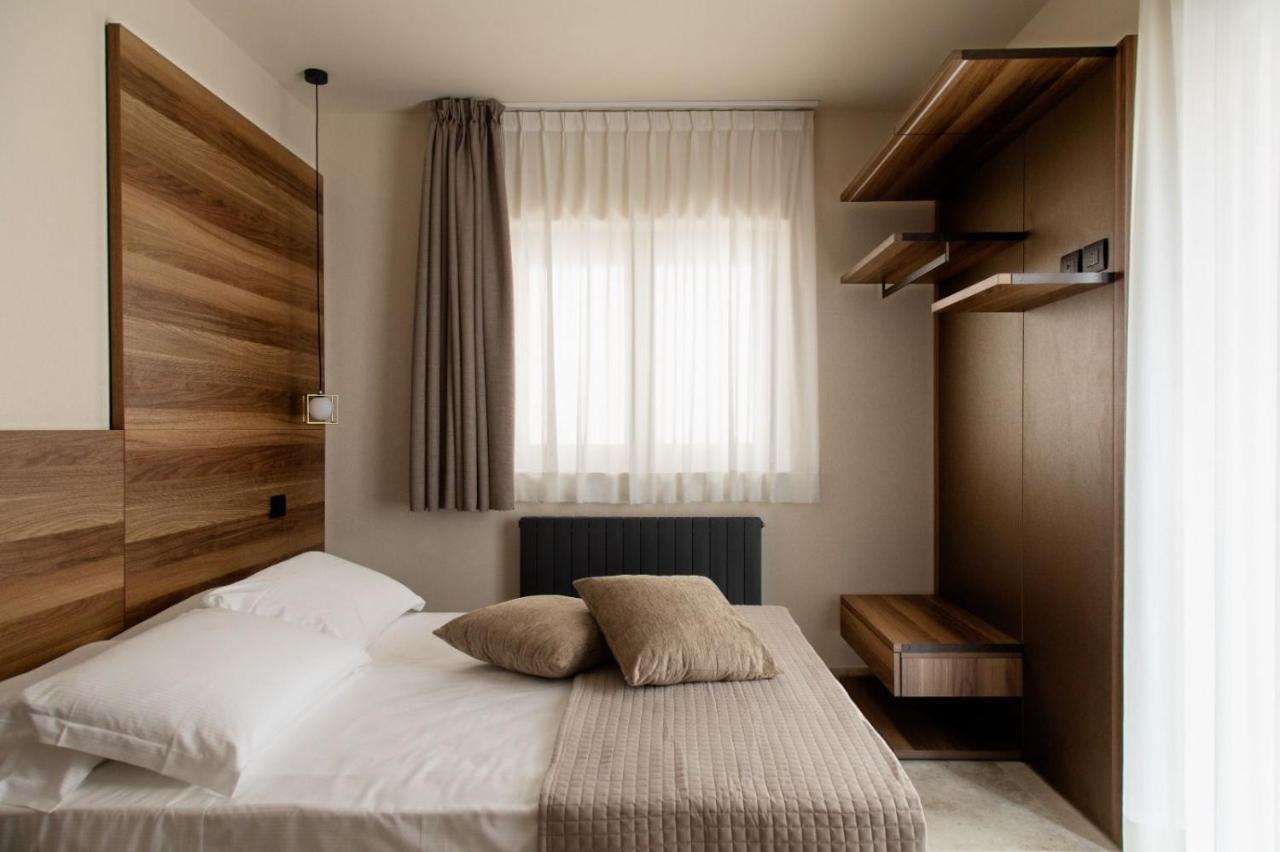 Destasu' Bed And Wellness Hotel Castel del Monte  Exterior photo