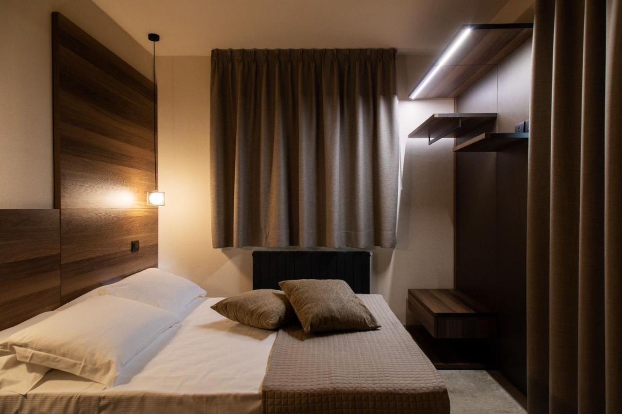Destasu' Bed And Wellness Hotel Castel del Monte  Exterior photo