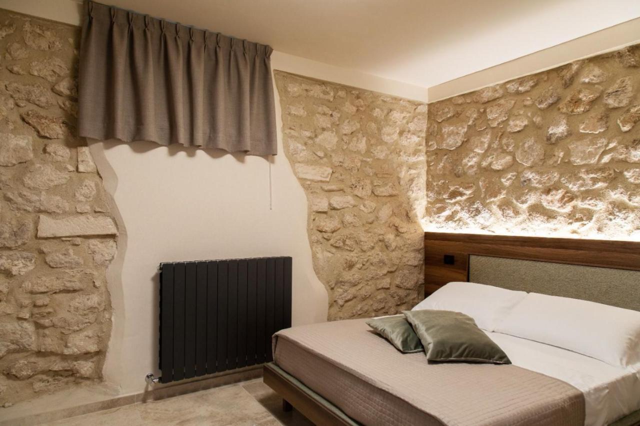 Destasu' Bed And Wellness Hotel Castel del Monte  Exterior photo